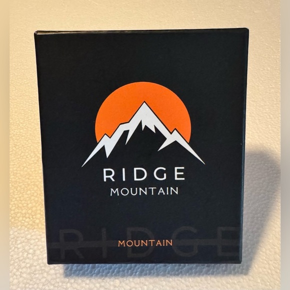 Black and Brown Leather Wallet - Picture 5 of 5